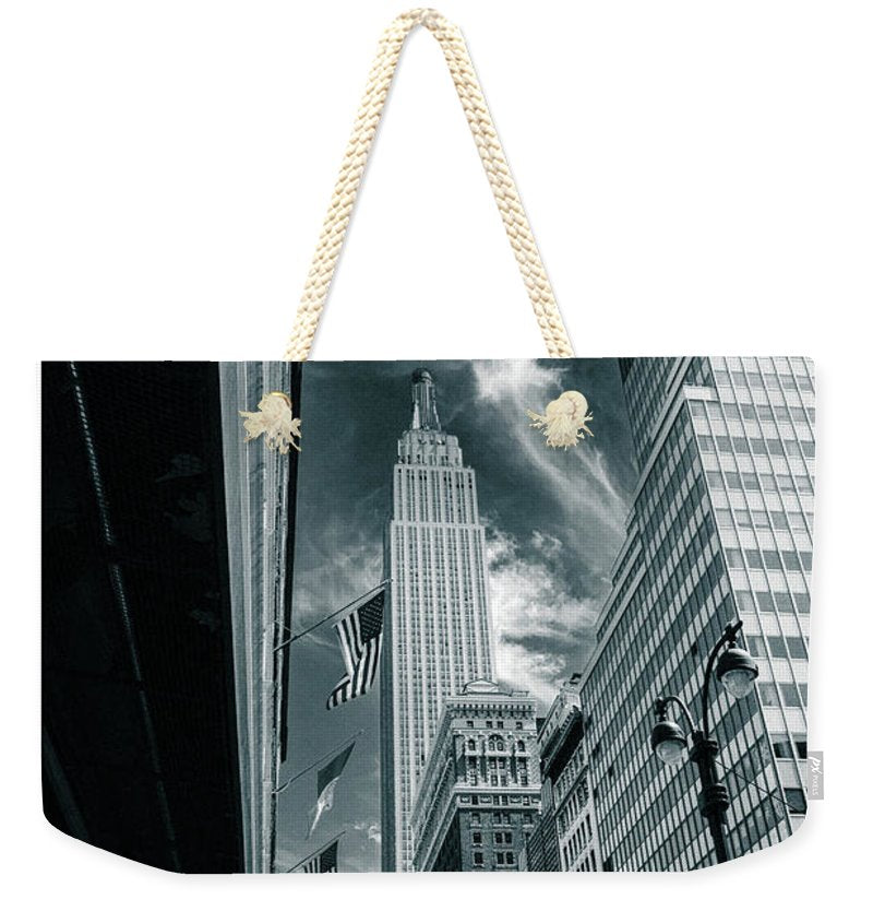 Empire State Building New York Black and White - Weekender Tote Bag - vrmediadecor.vrmedia.com.au