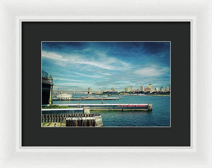At the same moment. Upper New York Bay, New York - Framed Print - vrmediadecor.vrmedia.com.au