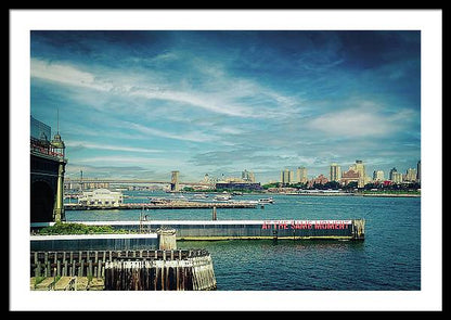 At the same moment. Upper New York Bay, New York - Framed Print - vrmediadecor.vrmedia.com.au