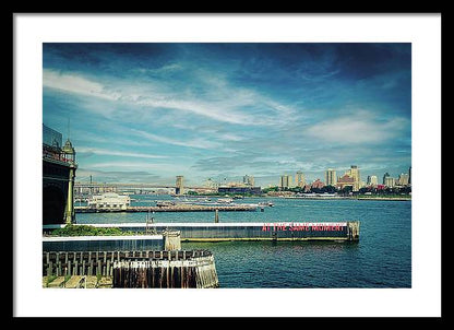 At the same moment. Upper New York Bay, New York - Framed Print - vrmediadecor.vrmedia.com.au