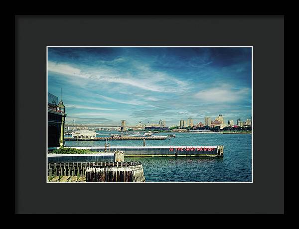 At the same moment. Upper New York Bay, New York - Framed Print - vrmediadecor.vrmedia.com.au