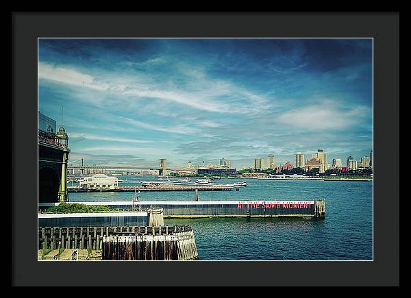 At the same moment. Upper New York Bay, New York - Framed Print - vrmediadecor.vrmedia.com.au