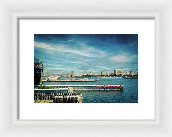 At the same moment. Upper New York Bay, New York - Framed Print - vrmediadecor.vrmedia.com.au