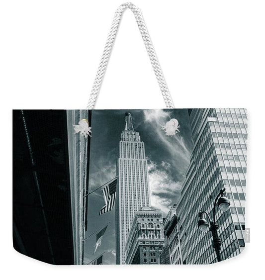 Empire State Building New York Black and White - Weekender Tote Bag