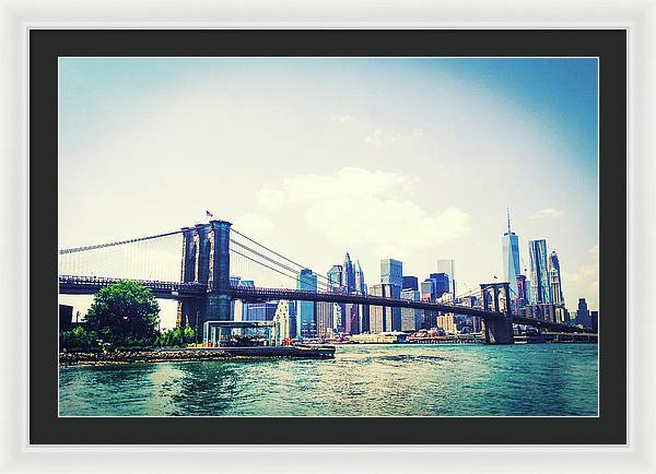 Long Island, Brooklyn Bridge, New York in Colour - Framed Print