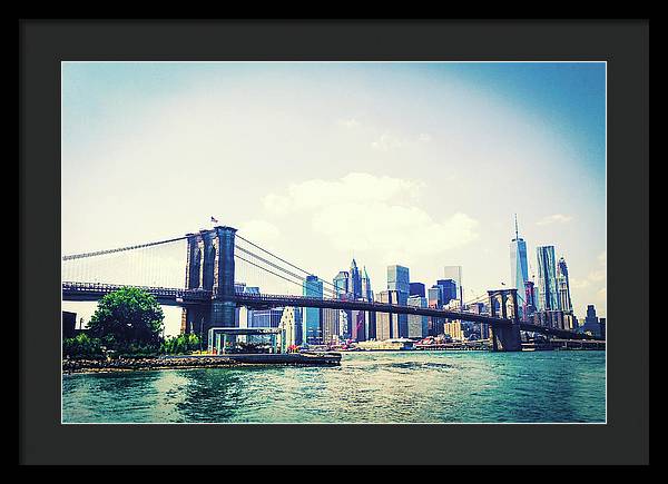 Long Island, Brooklyn Bridge, New York in Colour - Framed Print